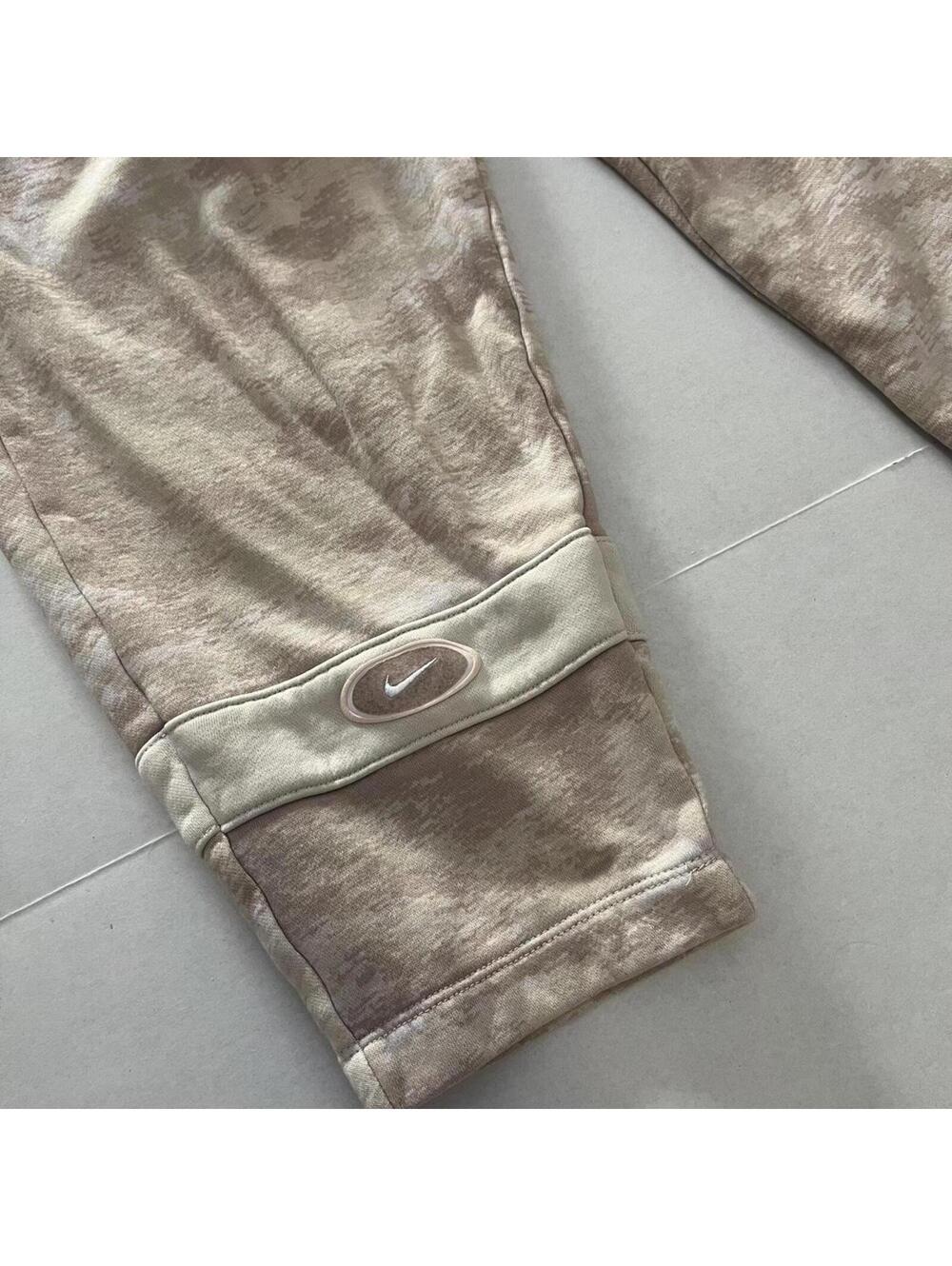 camo nike sweatpants
